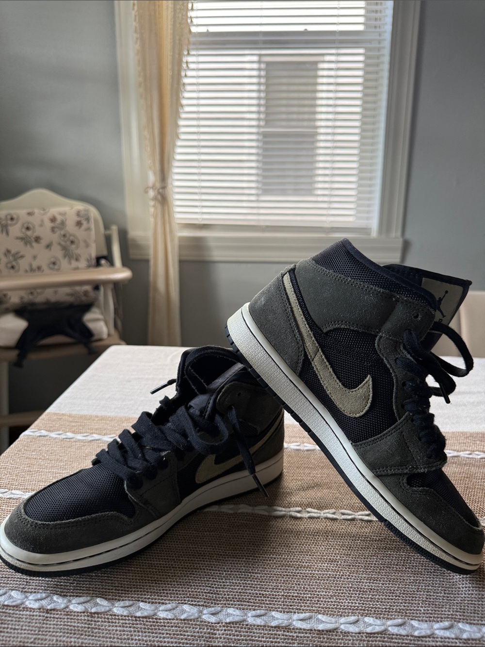 Nike Women’s Black and Olive Green Mid-Top Sneakers